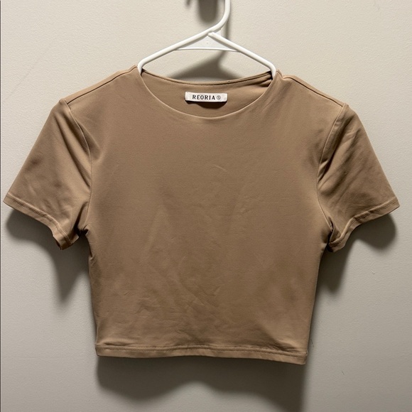 ReoRia Women's Short Sleeve Tan size small - Picture 1 of 1